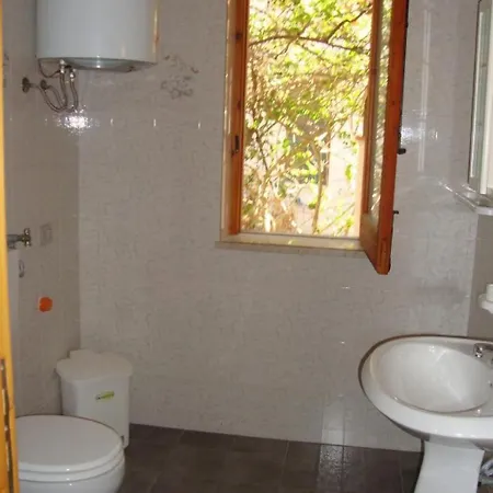 Apartment Mit Wasserblick By Interhome